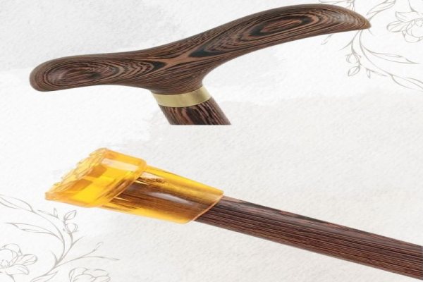 العصا الخشبية