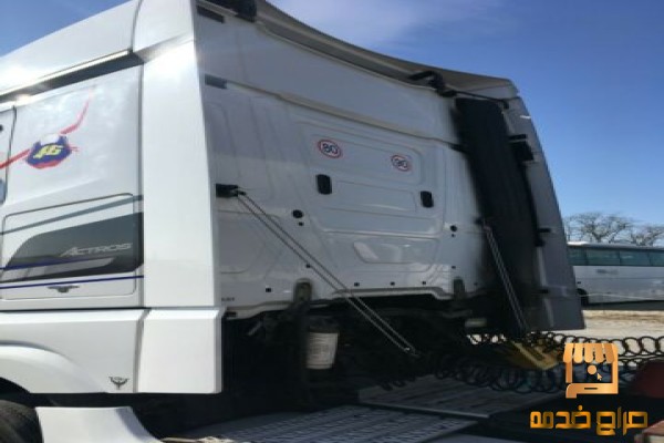 للبيع شاحنه مرسيدس بسعر مناسب