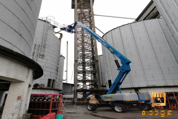 مان لفتات جميع الاحجام للايجار